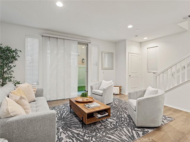 11238 N Mission Heights Drive, San Fernando, CA 91345