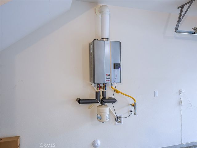 11238 N Mission Heights Drive, San Fernando, CA 91345