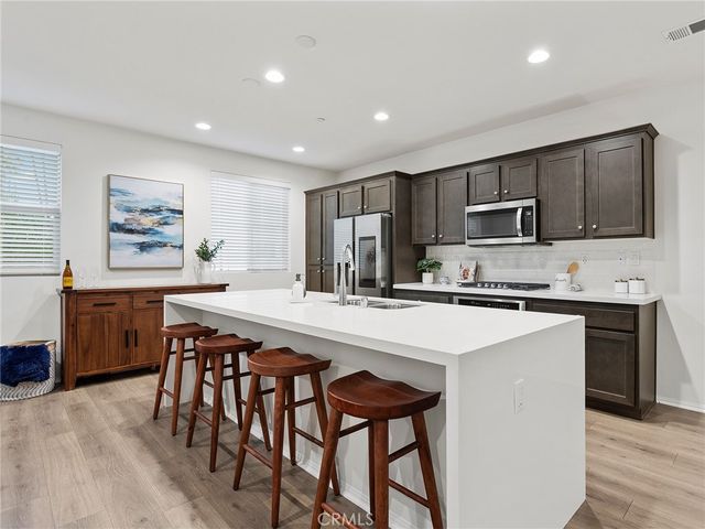 11238 N Mission Heights Drive, San Fernando, CA 91345