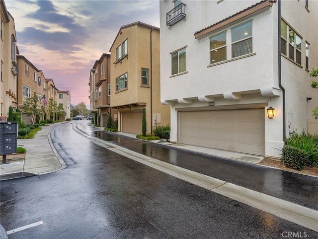 11238 N Mission Heights Drive, San Fernando, CA 91345