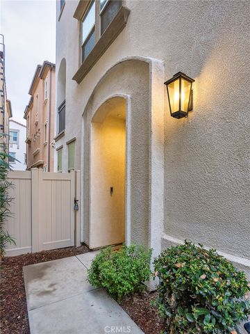 11238 N Mission Heights Drive, San Fernando, CA 91345