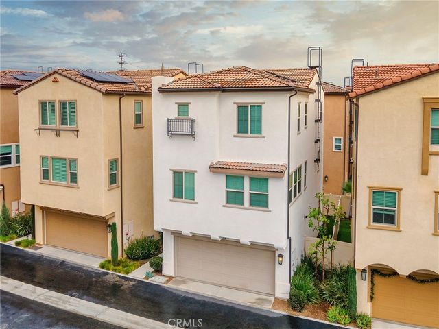 11238 N Mission Heights Drive, San Fernando, CA 91345