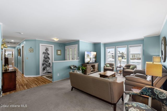 128 Spur Dr, Sandpoint, ID 83864