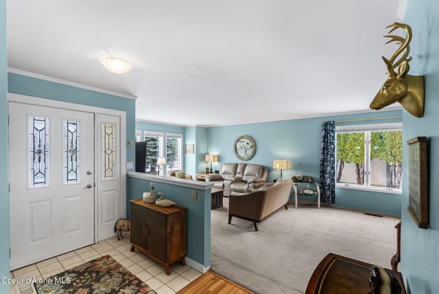 128 Spur Dr, Sandpoint, ID 83864