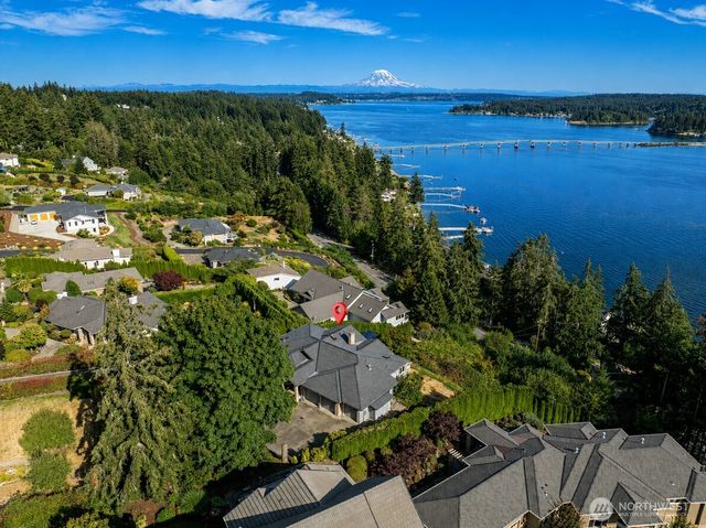 8818 30th Street Ct NW, Gig Harbor, WA 98335