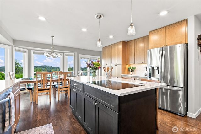 8818 30th Street Ct NW, Gig Harbor, WA 98335
