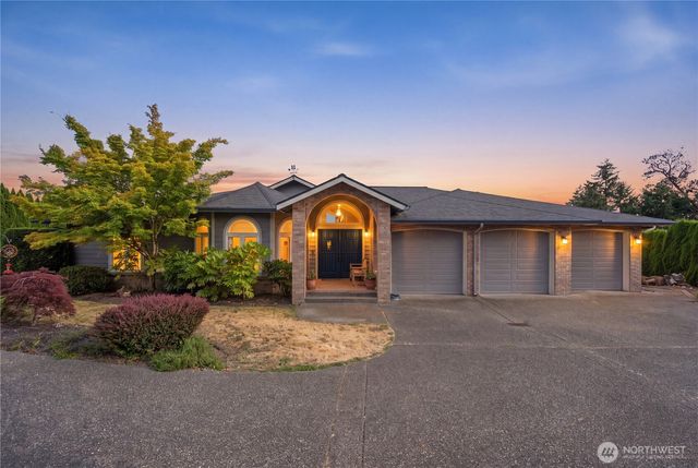 8818 30th Street Ct NW, Gig Harbor, WA 98335