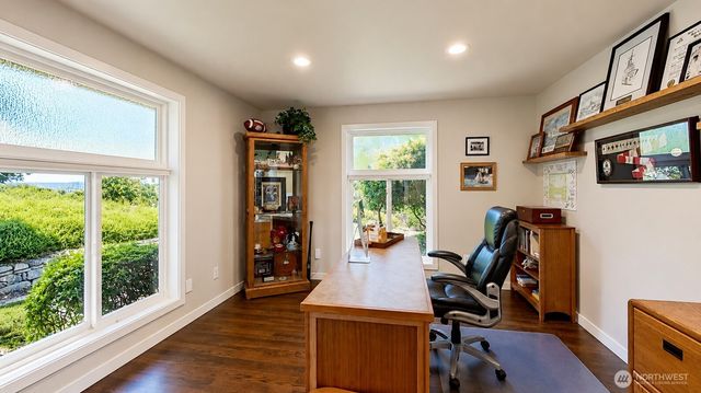 8818 30th Street Ct NW, Gig Harbor, WA 98335