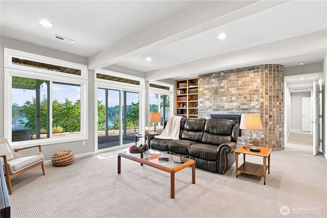 8818 30th Street Ct NW, Gig Harbor, WA 98335