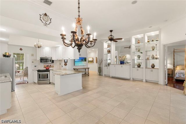 7709 Sicilia CT, Naples, FL 34114