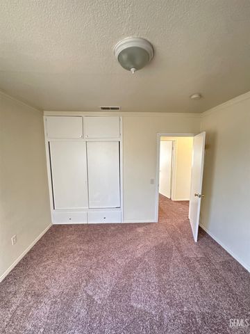 2611 Urbano Drive, Bakersfield, CA 93304