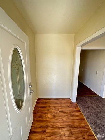 2611 Urbano Drive, Bakersfield, CA 93304