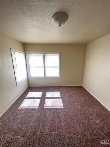 2611 Urbano Drive, Bakersfield, CA 93304