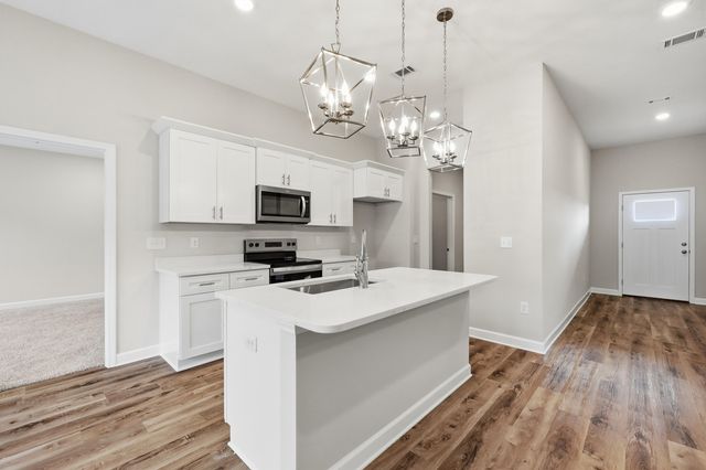 6110 Mildred's Way, Crestview, FL 32539