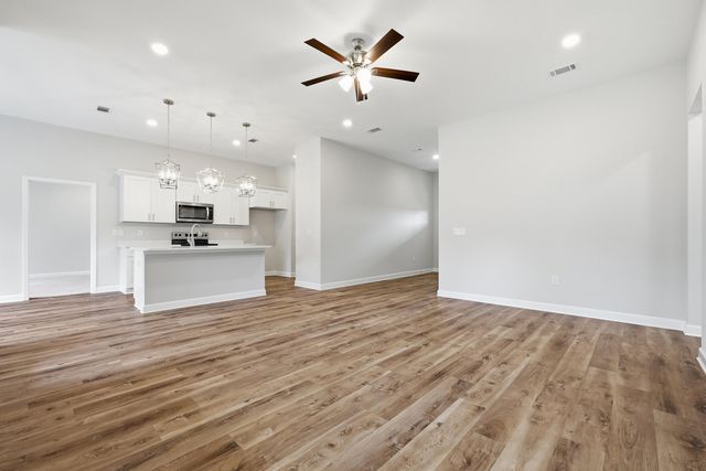 6110 Mildred's Way, Crestview, FL 32539