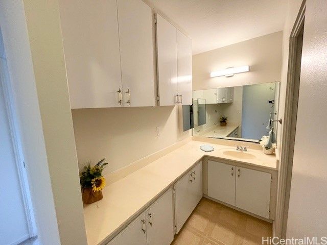 436 Kekauluohi Street, Honolulu, HI 96825