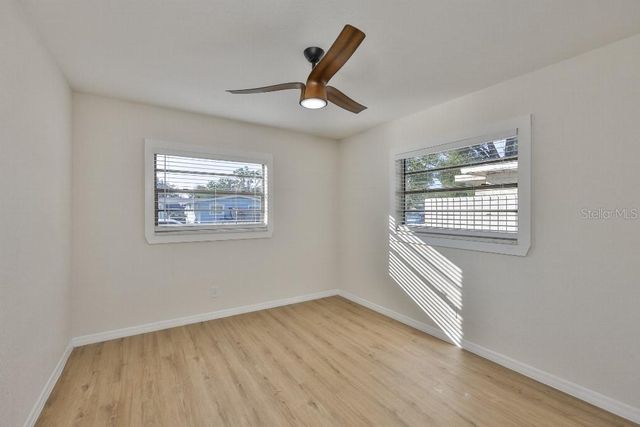 8621 MAY CIRCLE, Tampa, FL 33614