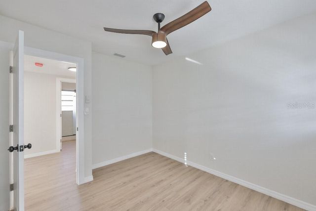 8621 MAY CIRCLE, Tampa, FL 33614