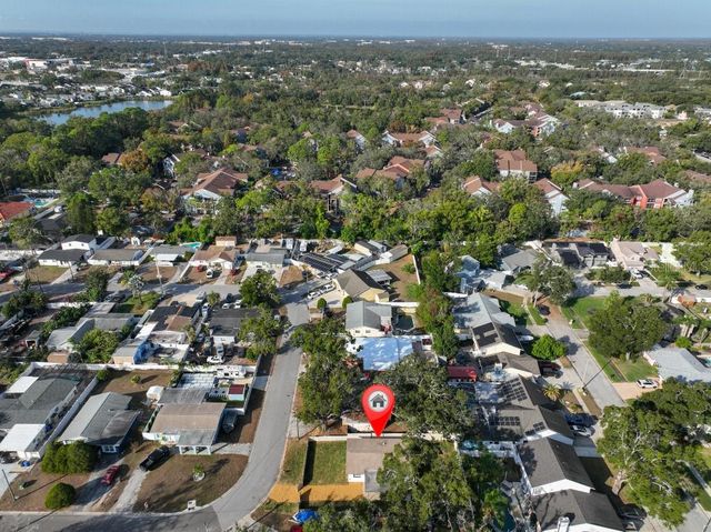 8621 MAY CIRCLE, Tampa, FL 33614