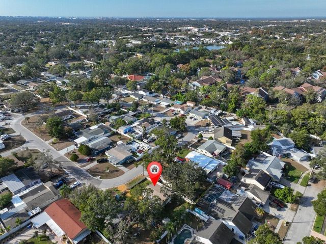 8621 MAY CIRCLE, Tampa, FL 33614