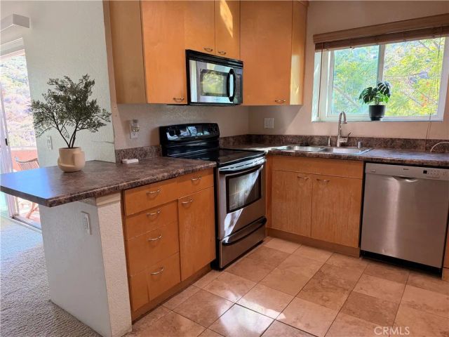 2500 San Gabriel, Corona, CA 92882