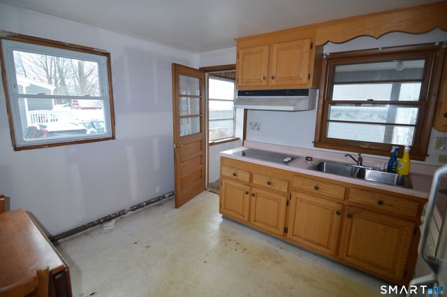 120 Chelsea Street, Stratford, CT 06615