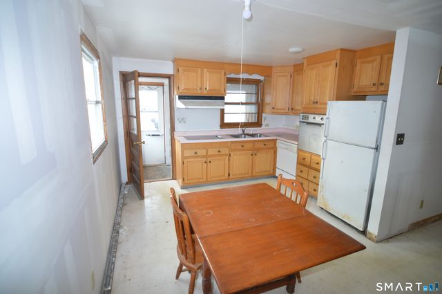 120 Chelsea Street, Stratford, CT 06615