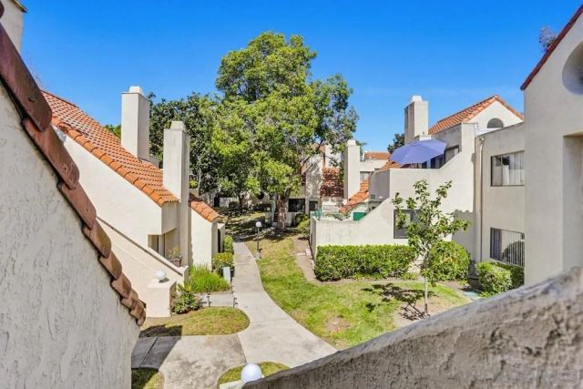 333 N Melore Drive D, Vista, CA 92083