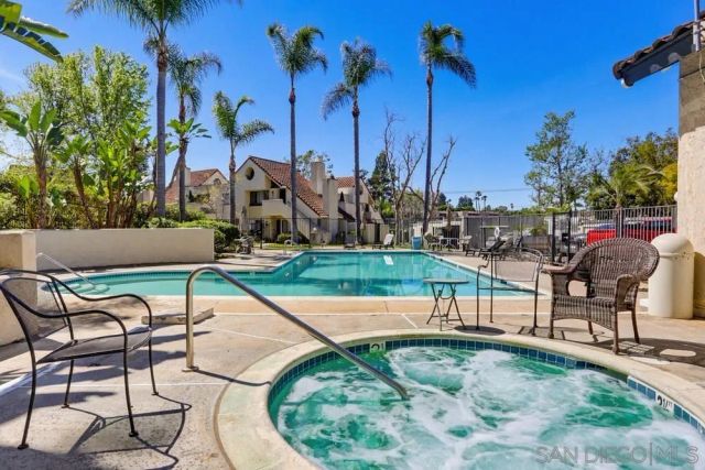 333 N Melore Drive D, Vista, CA 92083