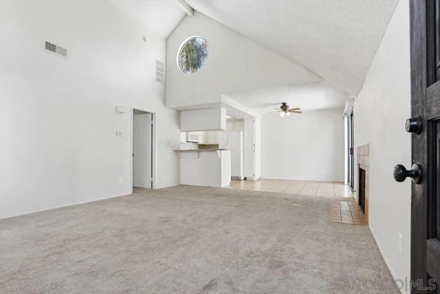 333 N Melore Drive D, Vista, CA 92083