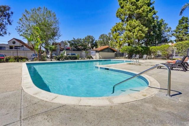 333 N Melore Drive D, Vista, CA 92083