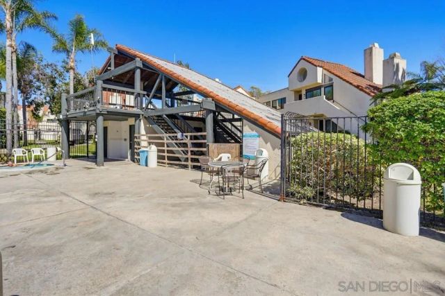 333 N Melore Drive D, Vista, CA 92083