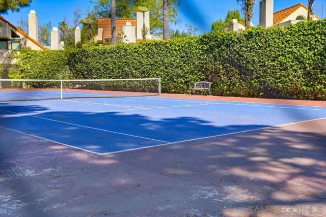 333 N Melore Drive D, Vista, CA 92083