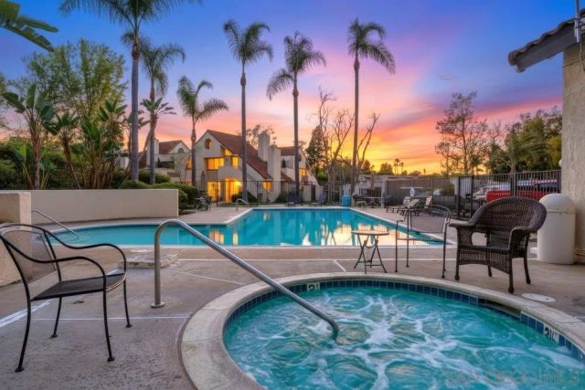 333 N Melore Drive D, Vista, CA 92083