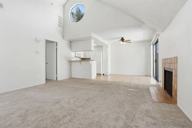 333 N Melore Drive D, Vista, CA 92083