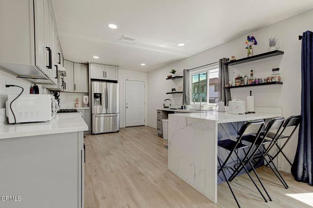 1255 W 85th Street, Los Angeles, CA 90044