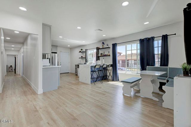 1255 W 85th Street, Los Angeles, CA 90044