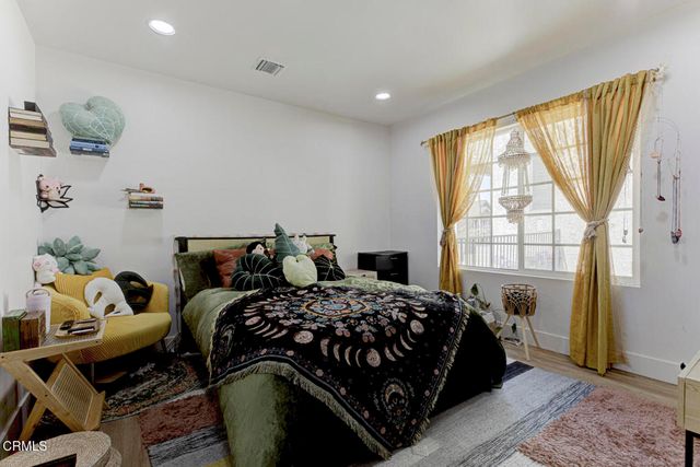 1255 W 85th Street, Los Angeles, CA 90044