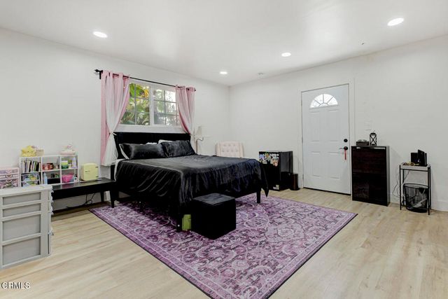 1255 W 85th Street, Los Angeles, CA 90044