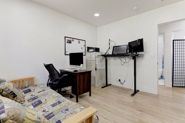 1255 W 85th Street, Los Angeles, CA 90044