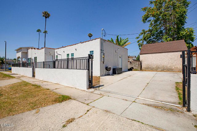1255 W 85th Street, Los Angeles, CA 90044