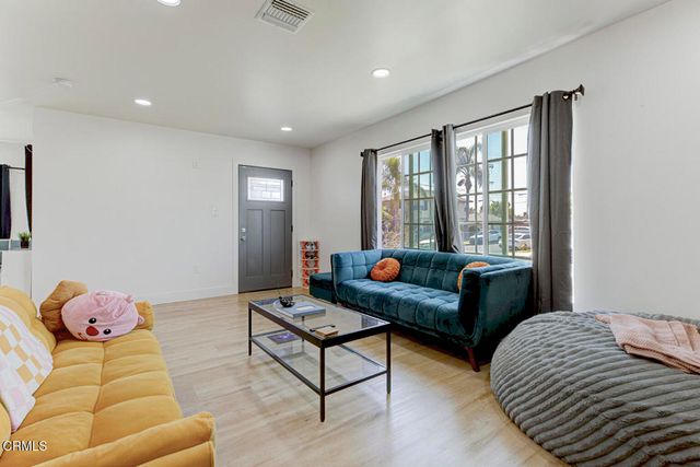 1255 W 85th Street, Los Angeles, CA 90044