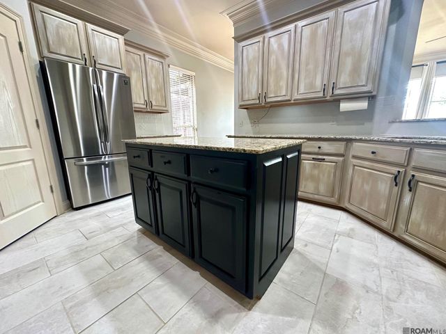 39339 Magazine Ave, Gonzales, LA 70737