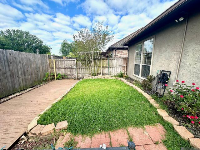39339 Magazine Ave, Gonzales, LA 70737