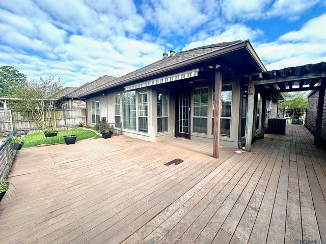 39339 Magazine Ave, Gonzales, LA 70737