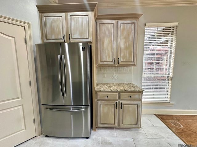 39339 Magazine Ave, Gonzales, LA 70737