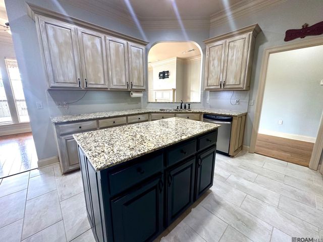 39339 Magazine Ave, Gonzales, LA 70737