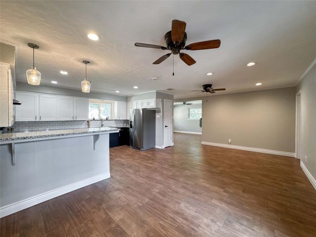 3811 Anna Court, Santa Fe, TX 77517