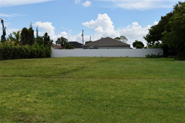 706 SW 21 STREET, Cape Coral, FL 33991