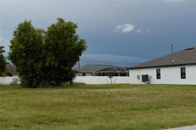 706 SW 21 STREET, Cape Coral, FL 33991